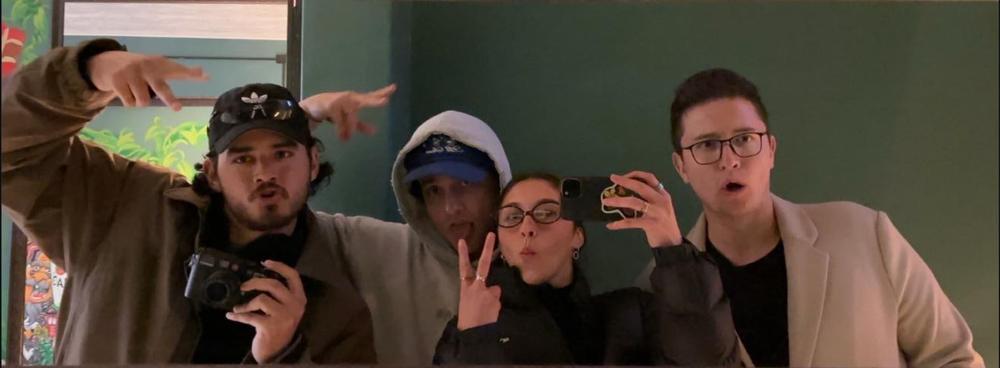 Na'vi con artistas y colegas